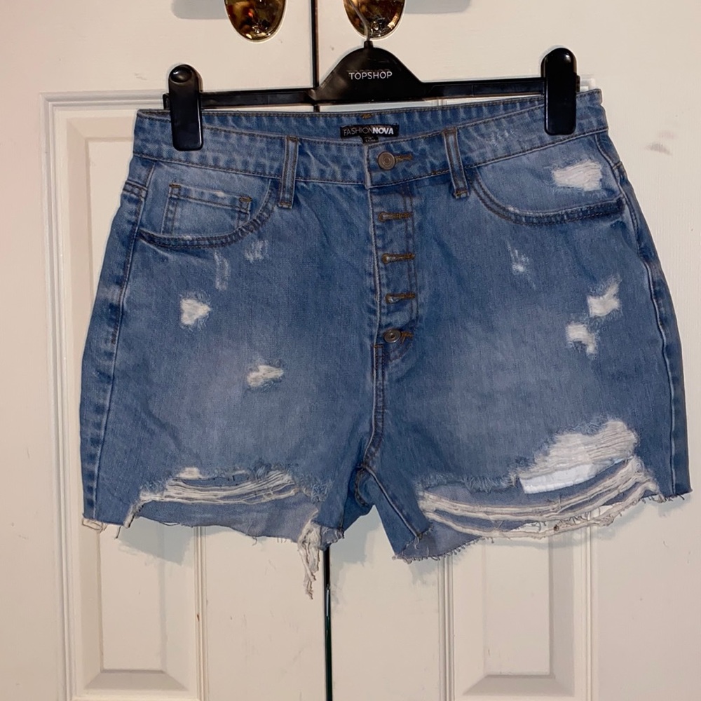Fashion Nova Cutoff Shorts